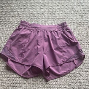 Lululemon LR Hotty Hot shorts